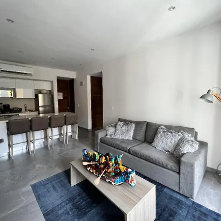 Moderno Departamento En Playa Del Carmen Apartment